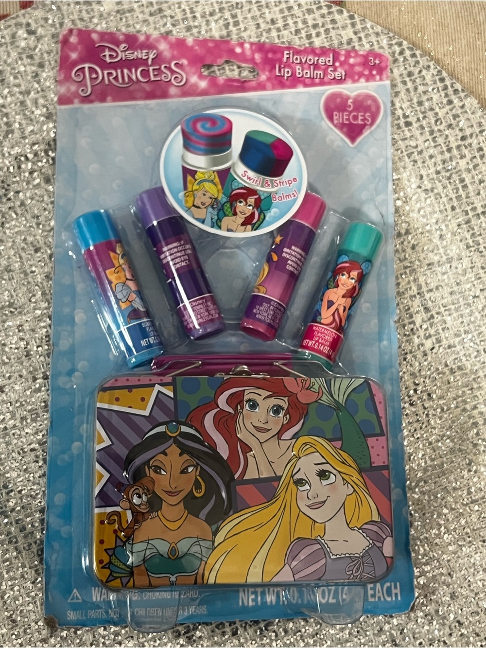 Disney Princess Flavored Lip Balm Set 5-Piece with Cosmetic Bag NWT